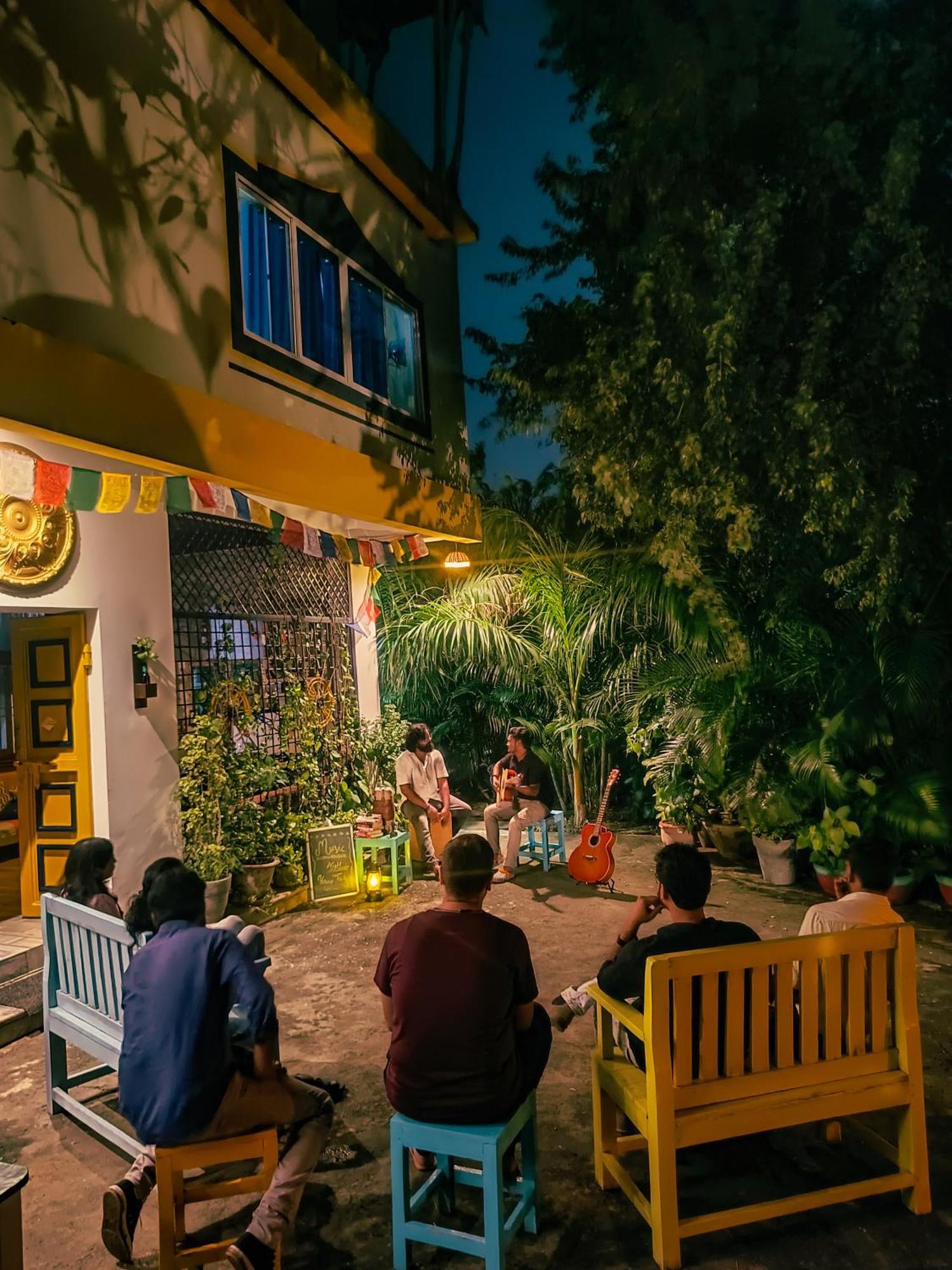 Housetale- A Traveller'S Home Bodh Gaya Eksteriør billede